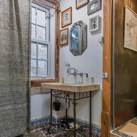 Portuguese Charm By Lovelystay Guest house *