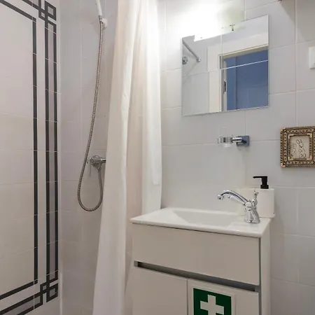 Portuguese Charm By Lovelystay Guest house