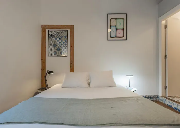 Portuguese Charm By Lovelystay בית הארחה 3*
